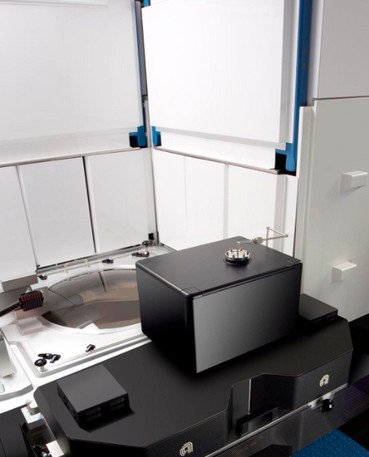 应用材料展示其生产微芯片的技术创新成果_老